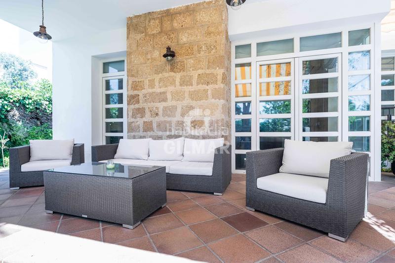 Foto 4418d33d-7f06-479b-9c11-5ae2d4fd9200. Xalet amb calefacció aparcament piscina a Novo Sancti Petri Chiclana de la Frontera