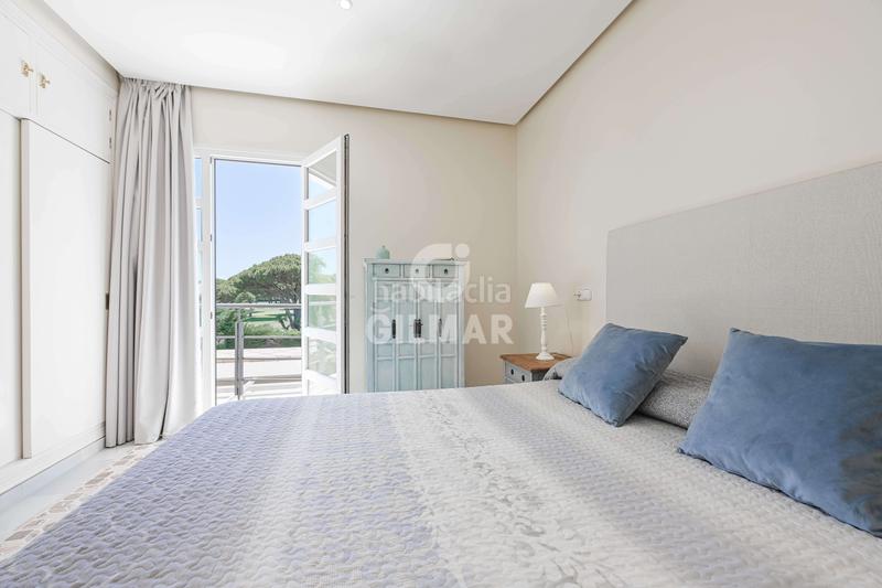 Foto 5d16d451-18d7-422b-a25e-d49fd11ebe7b. Xalet amb calefacció aparcament piscina a Novo Sancti Petri Chiclana de la Frontera