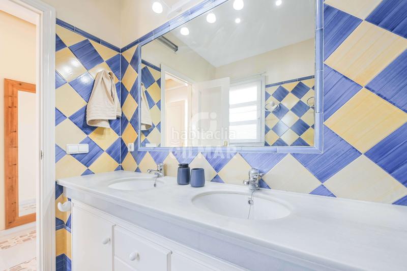 Foto 8178ee02-97ef-4ad7-89e8-377c0ba52900. Xalet amb calefacció aparcament piscina a Novo Sancti Petri Chiclana de la Frontera