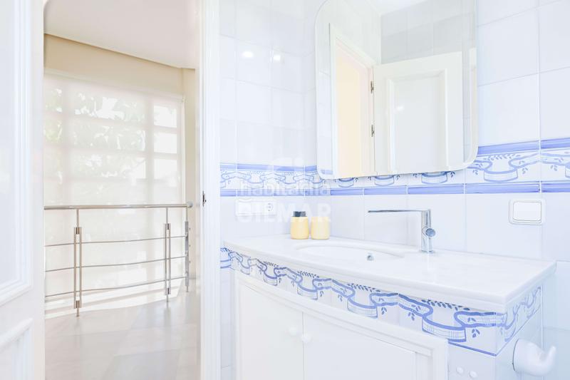 Foto b2d6d986-59bb-49f4-9611-81eecb836379. Xalet amb calefacció aparcament piscina a Novo Sancti Petri Chiclana de la Frontera