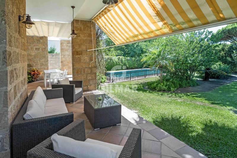 Foto efc4b93f-3767-4057-b3c9-526750ee95fb. Xalet amb calefacció aparcament piscina a Novo Sancti Petri Chiclana de la Frontera