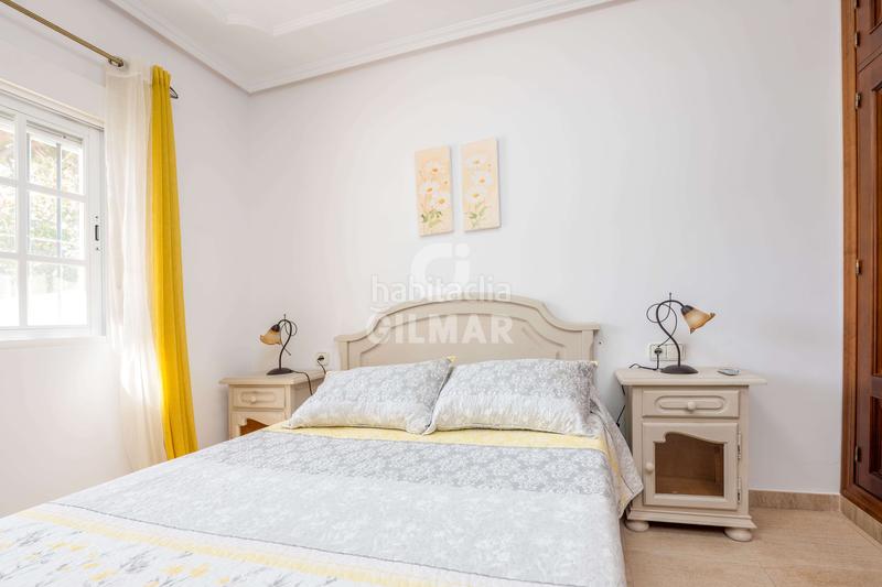 Foto 0d6b4323-6308-46e0-ad3b-76eccbfdcf43. Chalet descubre este espectacular chalet independiente situado en la prestigiosa zona de La Barrosa, , un encla en Chiclana de la Frontera