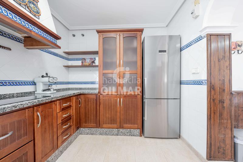 Foto 1533aab7-d5b1-4af1-b17c-fef95bced4df. Chalet descubre este espectacular chalet independiente situado en la prestigiosa zona de La Barrosa, , un encla en Chiclana de la Frontera