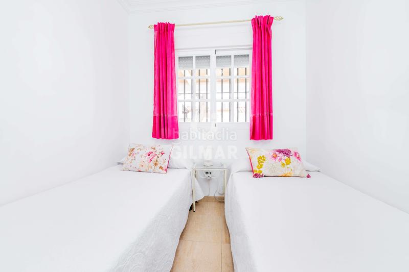 Foto 22d4d311-66e4-4488-95ab-9002787f794e. Chalet descubre este espectacular chalet independiente situado en la prestigiosa zona de La Barrosa, , un encla en Chiclana de la Frontera