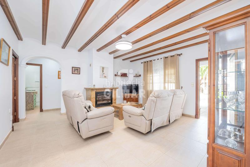 Foto 37761516-41b8-422d-bf66-8154ed8e7c41. Chalet descubre este espectacular chalet independiente situado en la prestigiosa zona de La Barrosa, , un encla en Chiclana de la Frontera