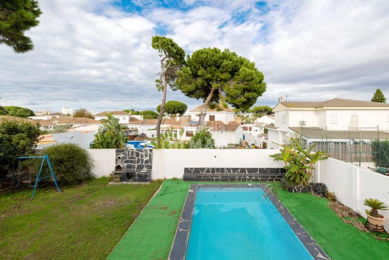 Foto bc9bf759-1db4-489e-bbec-219b80e81db1. Xalet amb piscina a Valdelagrana Puerto de Santa María (El)