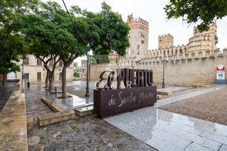 Gebäude in Casco Histórico - Ribera del Marisco. Este edificio de oficinas se encuentra en una ubicación privileg