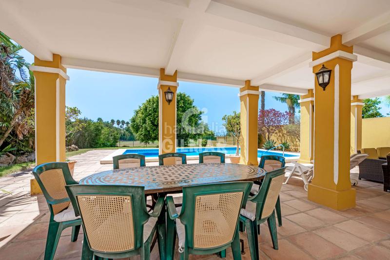 Foto 430adcf6-edf4-4f51-b928-226f27951ed3. Chalet avec chauffage parking piscine dans Novo Sancti Petri Chiclana de la Frontera