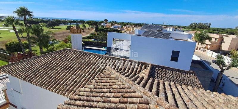 Foto 67d584bb-f5f0-49f4-8b9e-48062f0fc07f. Chalet avec chauffage parking piscine dans Novo Sancti Petri Chiclana de la Frontera