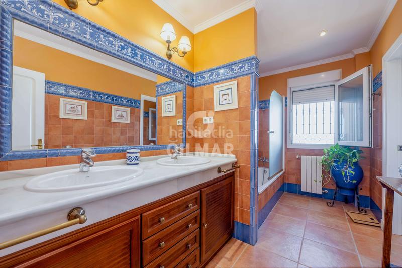 Foto 95ef32d7-833b-486f-b7a3-0ce594e1a281. Chalet avec chauffage parking piscine dans Novo Sancti Petri Chiclana de la Frontera