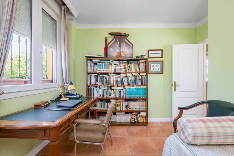 Foto ba5e259d-ecd7-42cd-b625-8ee3ae702bc7. Chalet avec chauffage parking piscine dans Novo Sancti Petri Chiclana de la Frontera