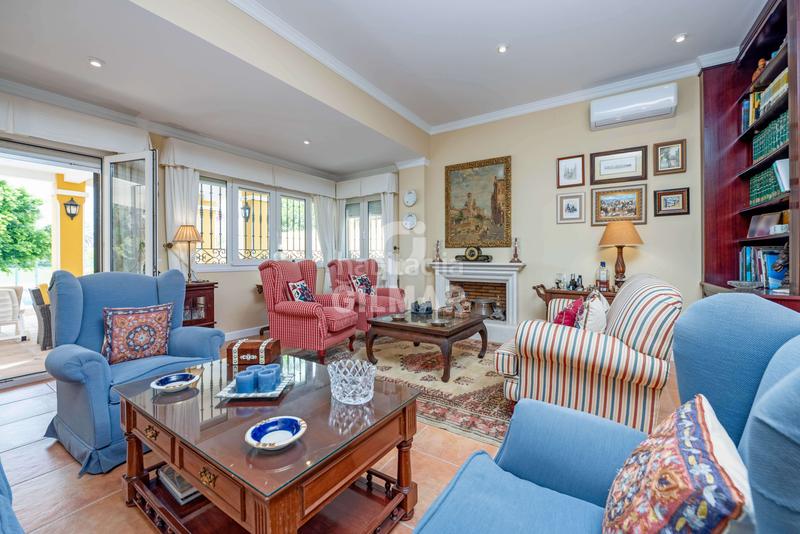 Foto fbaa99b4-d9a8-4a2c-83f5-e622a2bb9716. Chalet avec chauffage parking piscine dans Novo Sancti Petri Chiclana de la Frontera