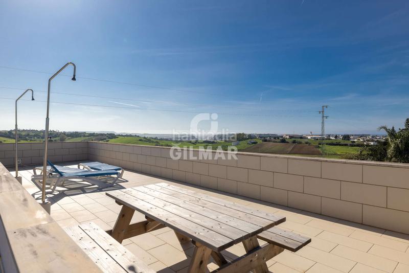 Foto 89e50f1f-7e9b-446b-bd44-6188b1e24126. Chalet con riscaldamento piscina in Barrio Nuevo Conil de la Frontera