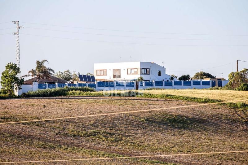 Foto e6fc6948-03ac-46d8-884d-d25c58647a49. Chalet con riscaldamento piscina in Barrio Nuevo Conil de la Frontera