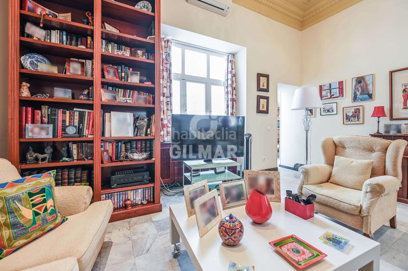 Foto 1fba9a0d-dc12-4047-8cdc-02345a807ac0. Flat with heating in Centro Histórico Cádiz