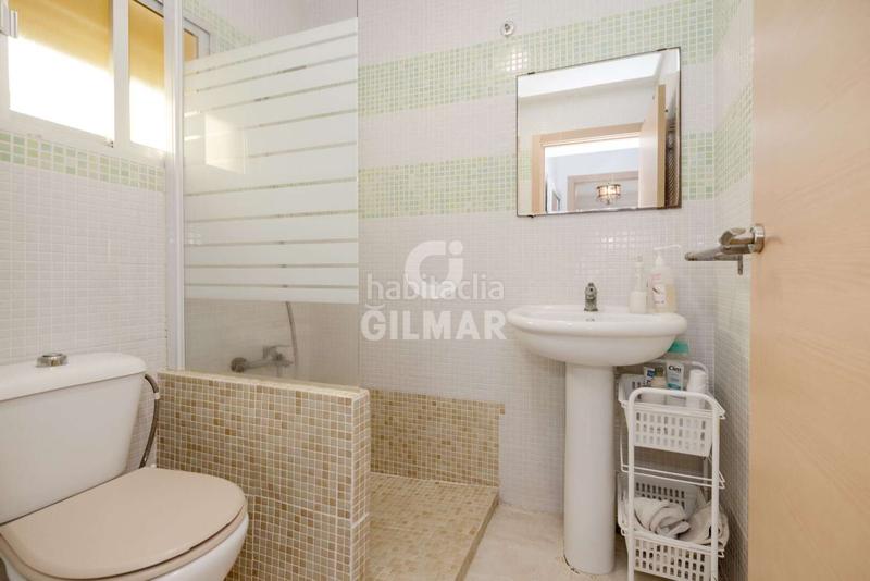 Foto a305b397-07df-4cf6-8e74-2ac623e17f6a. Chalet presentamos este agradable chalet independiente con piscina, ubicado en la zona de Los Gallos , una exce en Chiclana de la Frontera