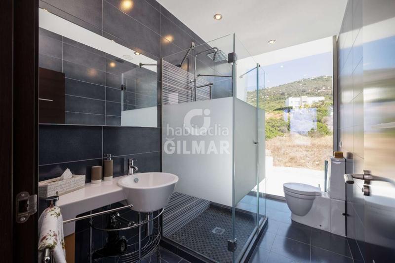 Foto 4ddabc92-62ea-40c8-a784-e1712315d3d0. Chalet avec chauffage parking piscine dans Atlanterra Zahara de los Atunes