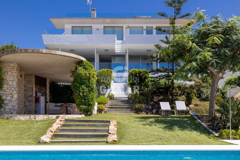 Foto f1a1a0bf-6dec-4c25-b183-8aed925fc03e. Chalet avec chauffage parking piscine dans Atlanterra Zahara de los Atunes