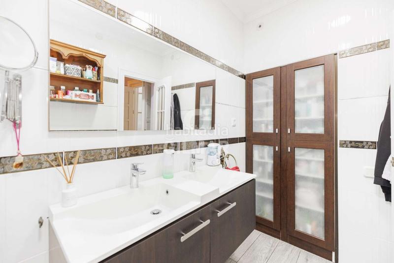 Foto 9c330509-4438-4301-a81b-a9bba12bb89d. Etagenwohnung mit heizung in Centro Histórico Cádiz