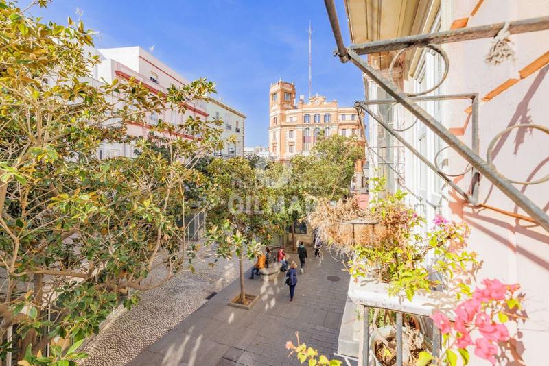 Foto eb1cc57b-9b2c-4708-95da-ce6163f41c43. Etagenwohnung mit heizung in Centro Histórico Cádiz