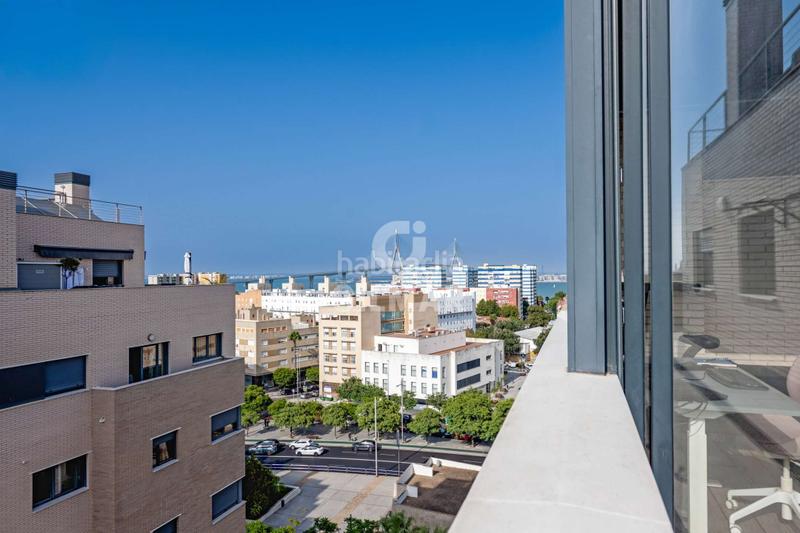 Foto bf27ada2-edc7-4cb8-8ece-466895a27d6e. Attique avec chauffage parking dans Paseo Marítimo - San José - La Laguna Cádiz