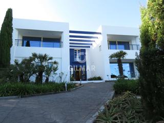 Chalet à El Cuartón - El Bujeo. Este chalet independiente está situado en el cuartón alto, tarif