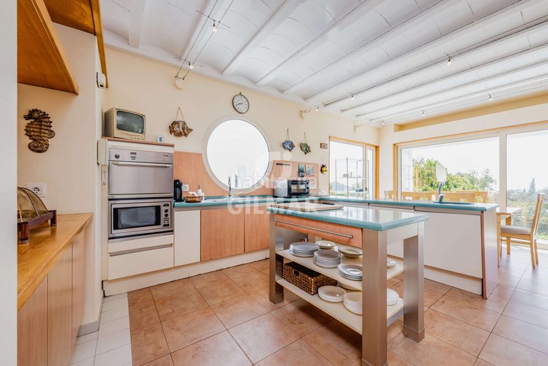 Foto 39d4159a-ede5-4112-93c2-6f4e1f3d5e64. Xalet amb calefacció a El Cuartón - El Bujeo Tarifa