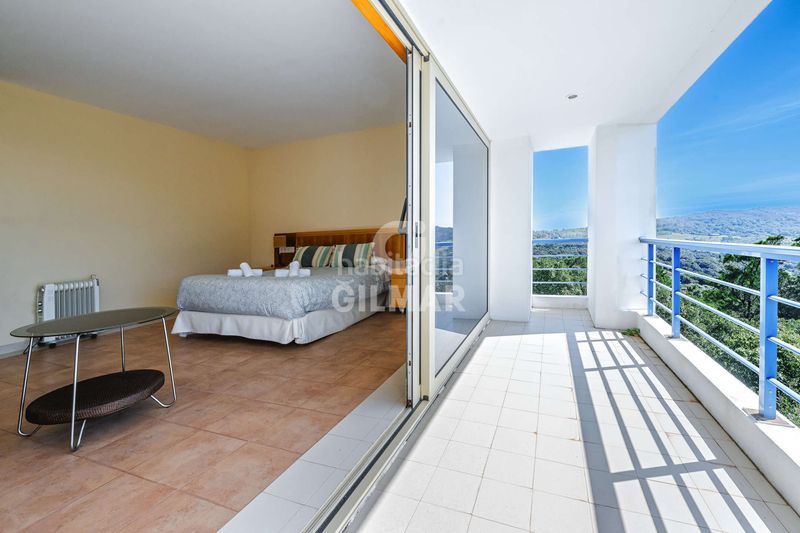 Foto e8940d49-8e65-4b04-b67d-06b630932f48. Xalet amb calefacció a El Cuartón - El Bujeo Tarifa