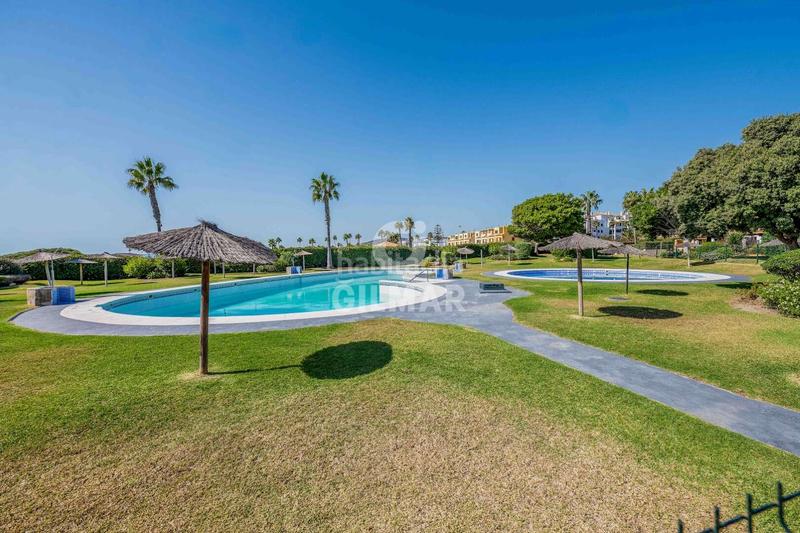 Foto 38d12280-5330-4db9-b96b-4cb3231c2e45. Appartement avec parking piscine dans Atlanterra Zahara de los Atunes