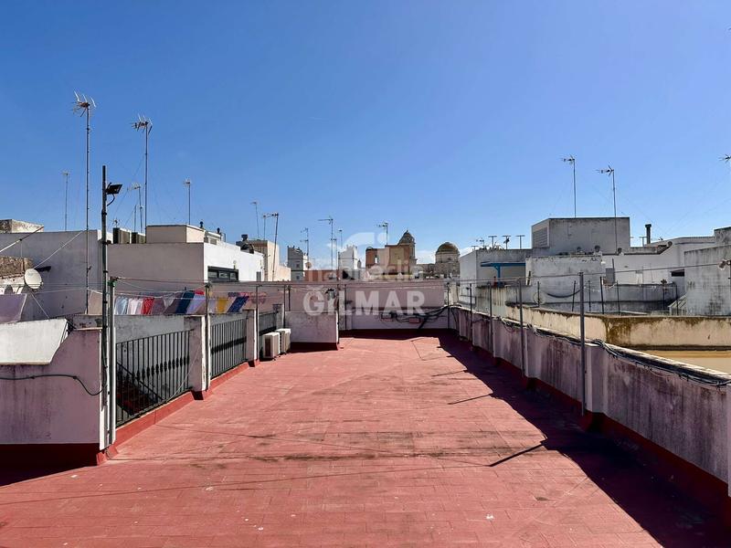 Foto e8c422ec-ea8a-4271-97a6-8c91ea6581b2. Appartement avec chauffage dans La Caleta - La Viña Cádiz