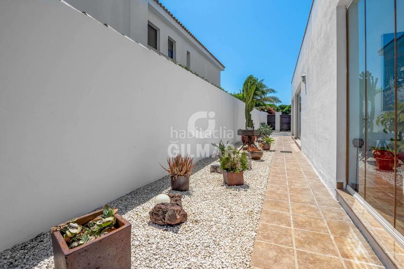 Foto 019ed144-5e76-488e-b5ca-7b4fc79dddbb. Chalet avec chauffage piscine dans Los Gallos Chiclana de la Frontera