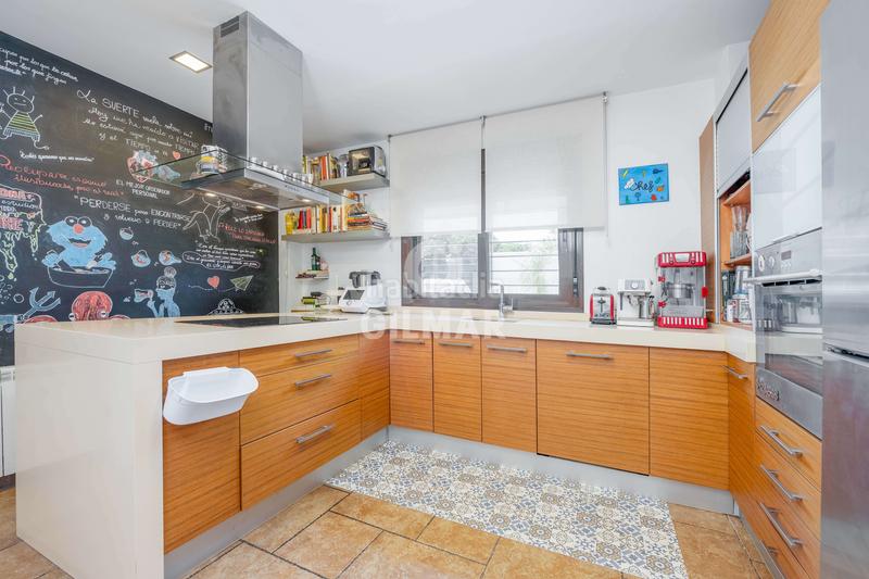 Foto 0ded0846-9785-44d4-bf7a-98e880708756. Chalet avec chauffage piscine dans Los Gallos Chiclana de la Frontera