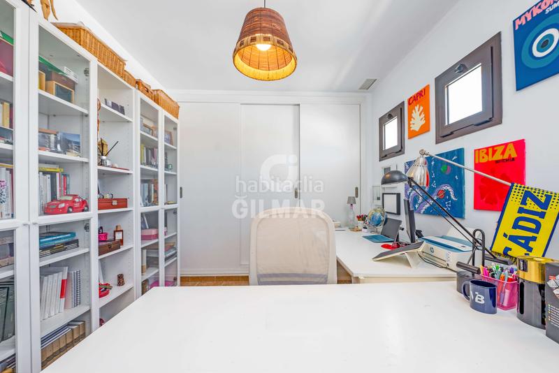 Foto 0eb49a9a-ba66-40e2-91a1-27b32be86f52. Chalet avec chauffage piscine dans Los Gallos Chiclana de la Frontera