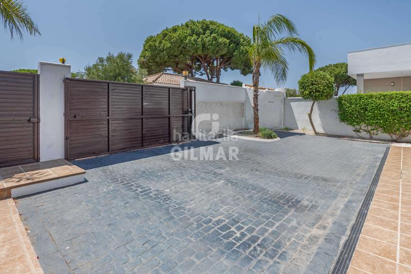 Foto 2ad9479c-3ef0-48b7-a80a-6577278a4360. Chalet avec chauffage piscine dans Los Gallos Chiclana de la Frontera