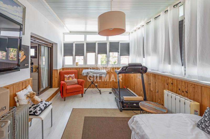 Foto 70c6fac9-2fe3-47e6-9c4d-3f90cef942ce. Chalet avec chauffage piscine dans Los Gallos Chiclana de la Frontera