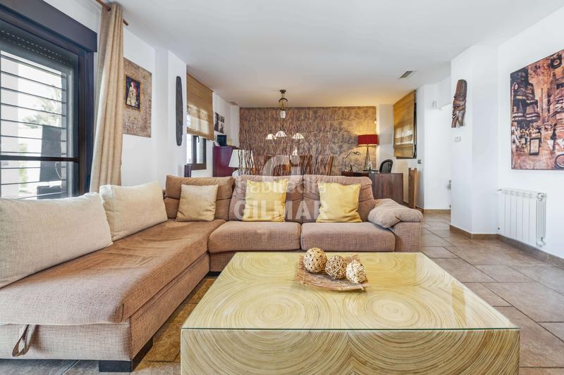 Foto abf2adcf-6b52-4271-ae0b-d50580a74a60. Chalet avec chauffage piscine dans Los Gallos Chiclana de la Frontera