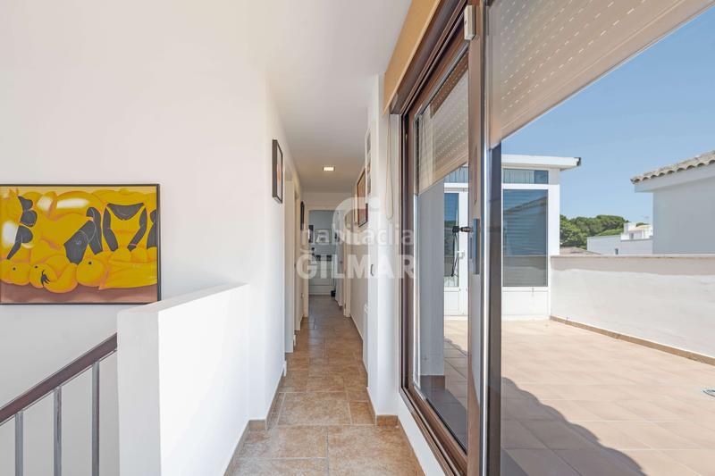 Foto f18d6fa4-ffc7-40b0-b4b6-e4eb9e108728. Chalet avec chauffage piscine dans Los Gallos Chiclana de la Frontera