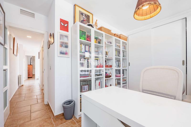 Foto f7d0c42c-fbdd-4f92-9d0a-27ed9f2f07f1. Chalet avec chauffage piscine dans Los Gallos Chiclana de la Frontera