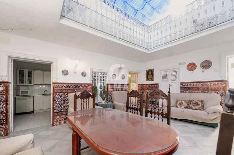 Foto 9713d758-c0e1-41c4-b650-3239b1e981b6. Casa adossada amb calefacció a Bornos