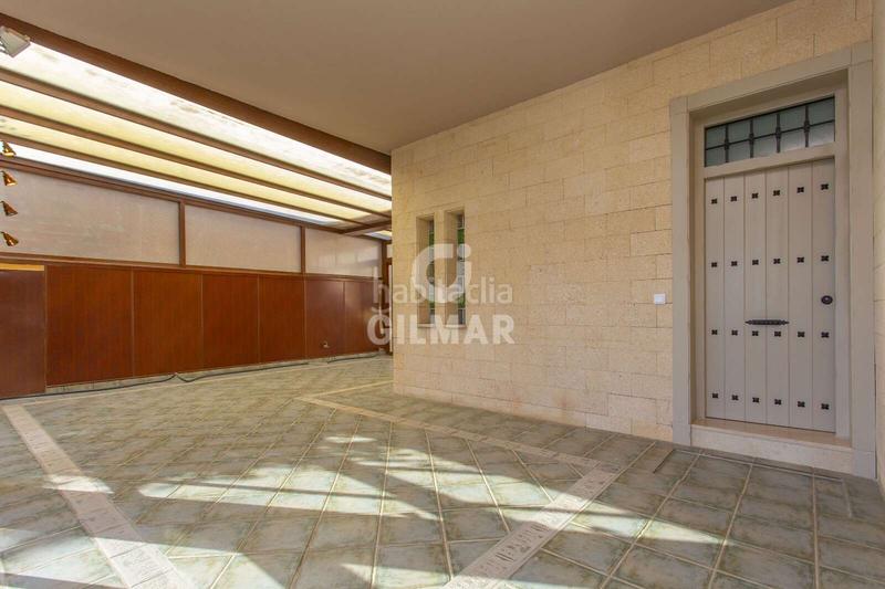 Foto 47ec3aa2-6325-40fb-b1bd-52de55a9c5f8. Xalet amb calefacció aparcament a Parque Avenida Jerez de la Frontera