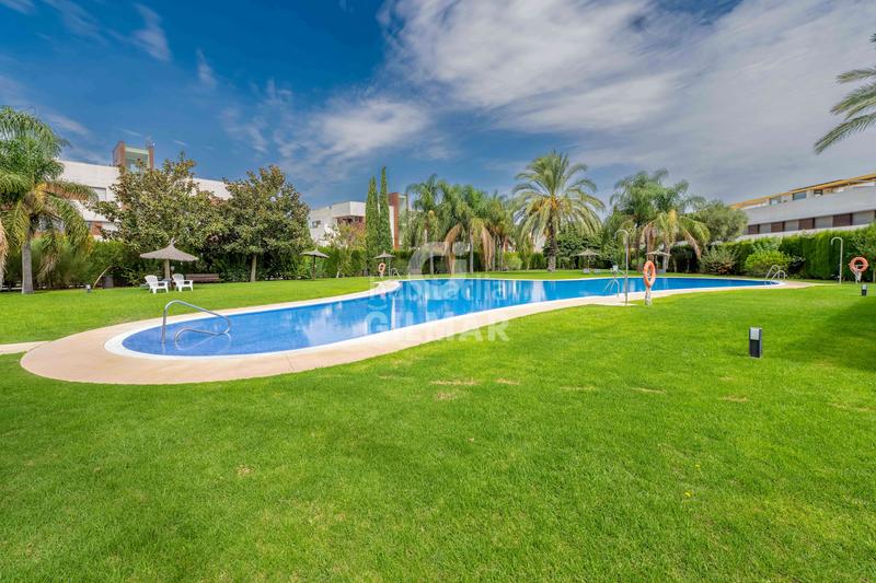 Foto 0bd2cb07-9464-41d8-8da1-4ff85d83ee3a. Duplex avec chauffage parking piscine dans Vistahermosa Puerto de Santa María (El)