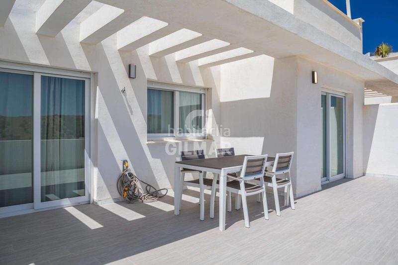 Foto 4fbb0e19-769e-44c9-9b13-d2f173db1cbd. Piso descubre este exclusivo apartamento ubicado en una de las zonas más envidiables , enclave privilegiado en la provincia de en Tarifa