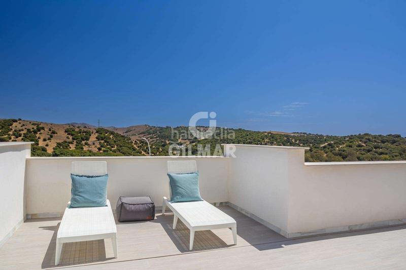 Foto c458ed27-5b7a-4156-92bc-6096a1c6a0c0. Piso descubre este exclusivo apartamento ubicado en una de las zonas más envidiables , enclave privilegiado en la provincia de en Tarifa