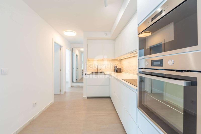 Foto e4ced59c-d31b-4405-ad40-f96efc00d9d7. Piso descubre este exclusivo apartamento ubicado en una de las zonas más envidiables , enclave privilegiado en la provincia de en Tarifa