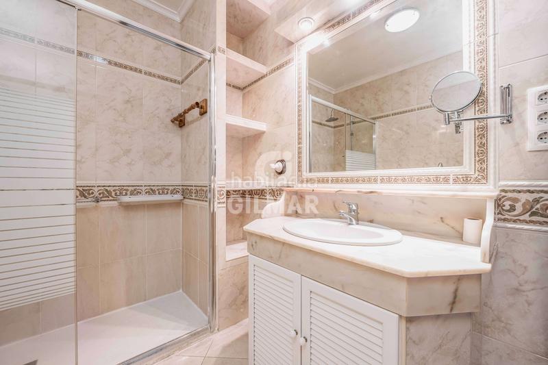 Foto 42d49be7-16bc-40b2-bc0f-46a8e084e22b. Piso exclusiva vivienda en bahía blanca, amplitud, luz y ubicación junto al marespaciosa vivienda de 200 m útiles situada en bah en Cádiz