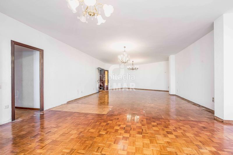 Foto c5d6d362-8089-4c5b-9d3b-3c16e910e624. Piso exclusiva vivienda en bahía blanca, amplitud, luz y ubicación junto al marespaciosa vivienda de 200 m útiles situada en bah en Cádiz