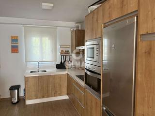 Casa pareada en Atlanterra. En la exclusiva zona de zahara de los atunes, se presenta esta m