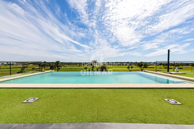 Foto 3b4ea7a9-3ad5-45e3-a6b2-ad676c358f7d. Xalet amb piscina a Villanueva Golf Puerto Real