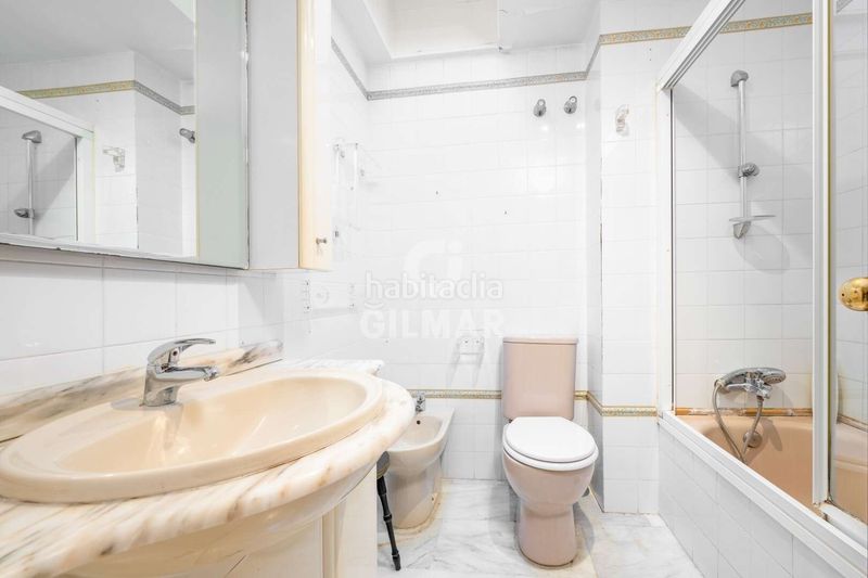 Foto b8516eb6-6062-4a96-ac26-c0673d838b4a. Casa aparellada a Paseo Marítimo - San José - La Laguna Cádiz