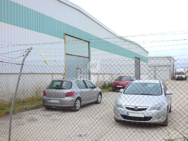 Foto b538fcfe-41fe-4845-bac9-d8a182880b86. Nau industrial a Villanueva Golf Puerto Real